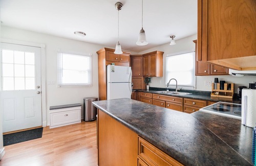 Midland Casa | Exclusive Spread | 3 Miles to Downtown | Sleeps 5