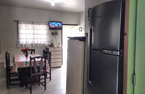 Praia do Ervino Casa | Casa adosada con 2 apartamentos, a 100 metros del mar, tiene capacidad para 10 personas por apartamento cada uno.