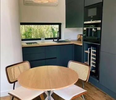 Montcresson Cabina | EXCLUSIVITE Lodge luxe avec bain nordique au bord du canal à 1h15 de Paris