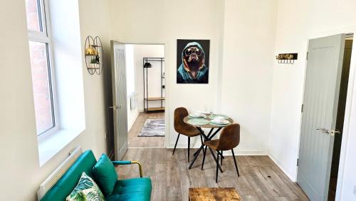 Bury Apartamento | Executive 1BR - Quiet Location - Wifi & Kitchen