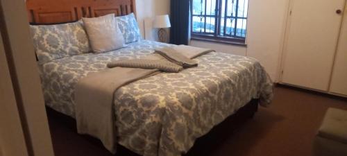 Ethekwini Apartamento | Executive Double room with en-suite and private patio