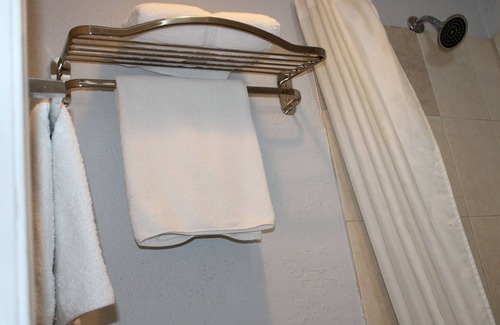 Pompano Beach Hotel | Executive Economy Lodge