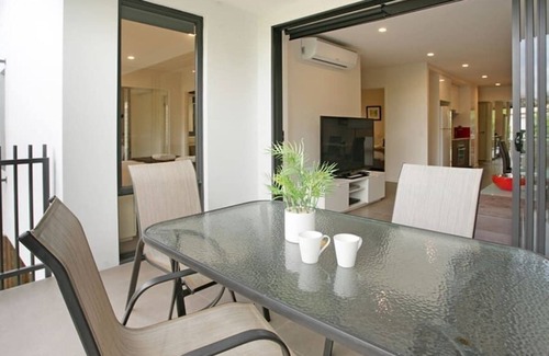 Bulimba Apartamento | Executive, Family-Friendly, Pet-Friendly, Free wifi, Leafy outlook
