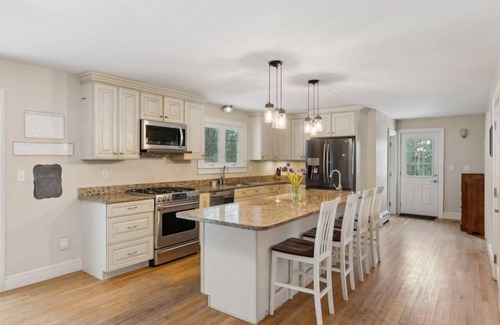 Falmouth Casa | A minutos de casa bien designado de Portland