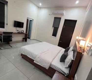 Gomti Nagar Casa | Executive House