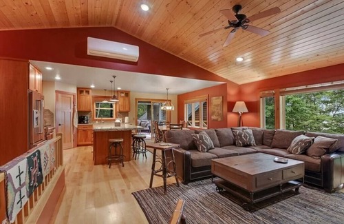 Stone Lake Cabina | Executive Luxury on LCO, Hayward