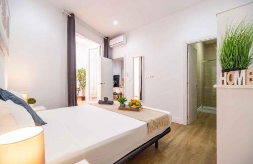La Trinidad Apartamento | Executive Premium Studio with Terrace - Malaga Center