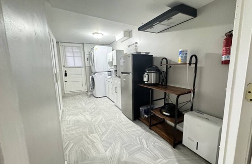 Rognel Heights Condominio | Executive Suite at Uplands