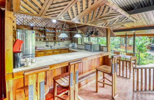 Florencia Casa | Casa exótica y acogedora con piscina privada, vistas al jardín y rodeada de naturaleza.