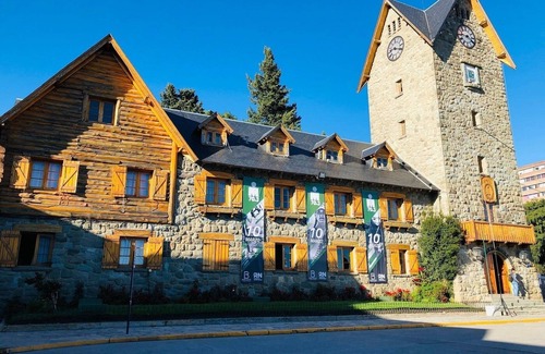 San Carlos de Bariloche Hotel | Experience Serenity – Spacious Room in Bariloche’s Natural Haven w/ Heated Pool