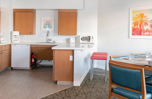 Anaheim Resort Apartamento | Experience Anaheim Close to Disney, Stay in Style with Comforts of Home