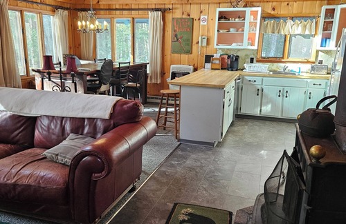Poyntelle Chalet De Esquí | Chalet frente al lago, en un entorno prístino, con privacidad y mucho espacio