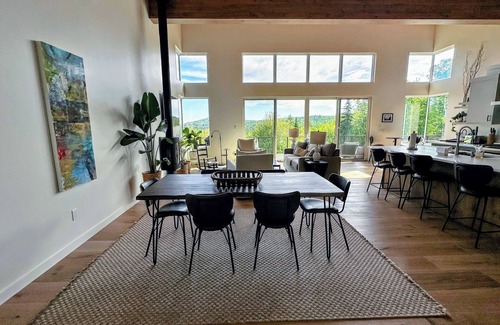 Bethlehem Casa | Experience luxury and comfort at the Retreat at Arrowhead in Bethlehem, NH