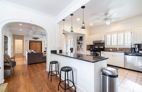 North Buckhead Casa | ¡Experimente las vistas de Million Dollar Skyline desde esta casa de Buckhead!