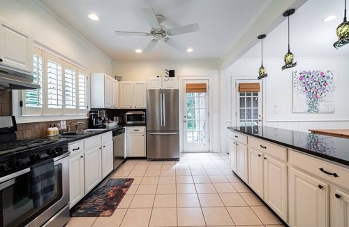 North Buckhead Casa | ¡Experimente las vistas de Million Dollar Skyline desde esta casa de Buckhead!