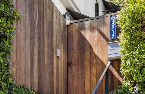 Silver Lake Condominio | Experience Modern Luxury at Silverlake Waterfront