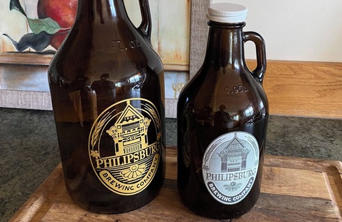 Philipsburg Casa | Experience Philipsburg in a beautiful 4-bedroom home right in the heart of town!