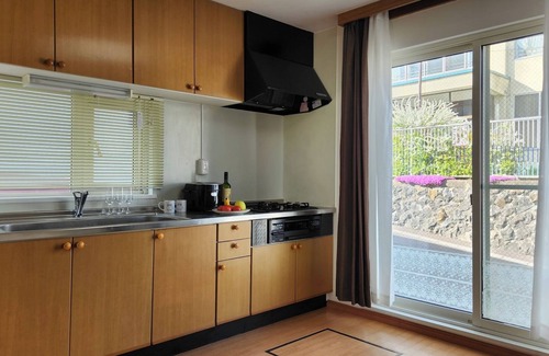 Otaru Casa | Experience relaxation in a 666m2 onestory house /Otaru Hokkaidō