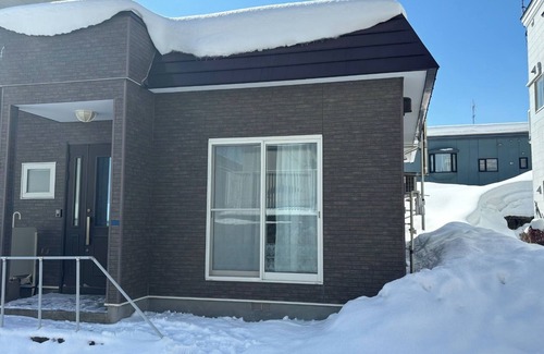 Otaru Casa | Experience relaxation in a 666m2 onestory house /Otaru Hokkaidō