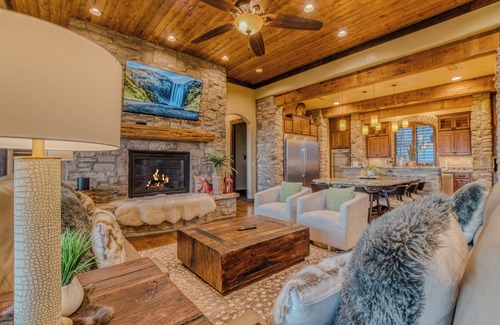 Ruidoso Casa | Experience Ruidoso from the top, 360 views,private pickleball, hot tub