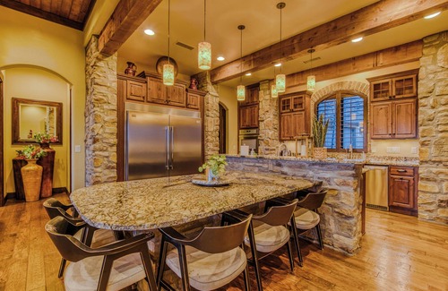 Ruidoso Casa | Experience Ruidoso from the top, 360 views,private pickleball, hot tub