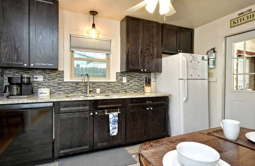 New Braunfels Casa | Experience the ultimate vacation just across from the Schlitterbahn Waterpark