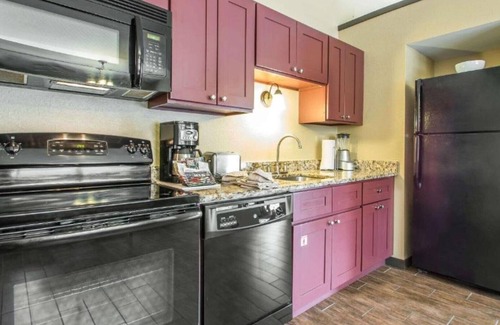 Wisconsin Dells Complejo | Experience Year-Round Family Fun at Christmas Mountain Village – 2 Bedroom Villa
