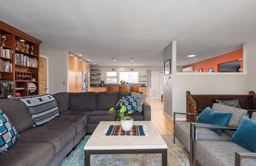 Frasier Meadows Casa | Explore Boulder - Patio w/ hot tub & fire pit!