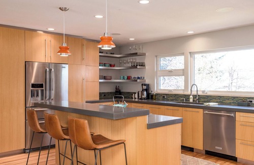 Frasier Meadows Casa | Explore Boulder - Patio w/ hot tub & fire pit!