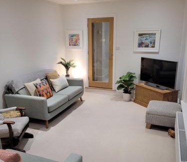 Exmouth Apartamento | Explore East Devon from here.