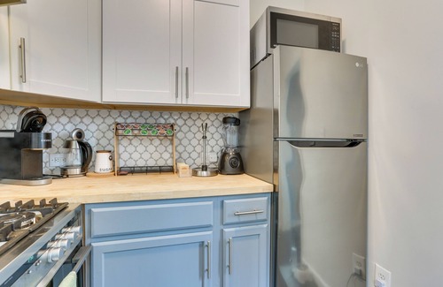Newburgh Apartamento | Explore & Work! Stylish Washington Heights Duplex