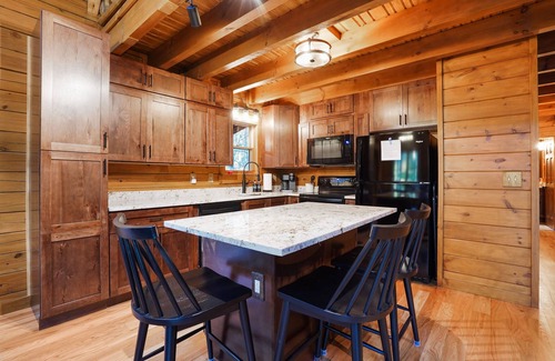 Logan Cabina | Cabaña-Baño privado-The Explorer Lodge