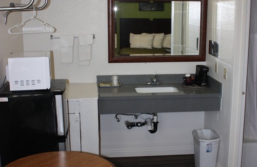 Vallejo Hotel | Express Inn