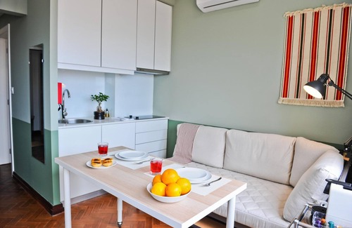 Santo Antonio Apartamento | Expresso Martinis in Lisbon by Misha s Place 4c