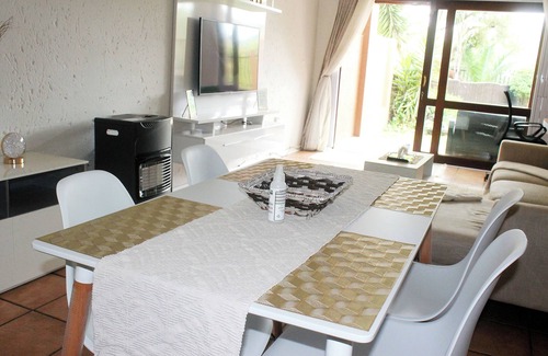 Greater Johannesburg Metropolitan Area Apartamento | Exquisite 2 Bedroom Garden Townhouse in the Heart of Fourways