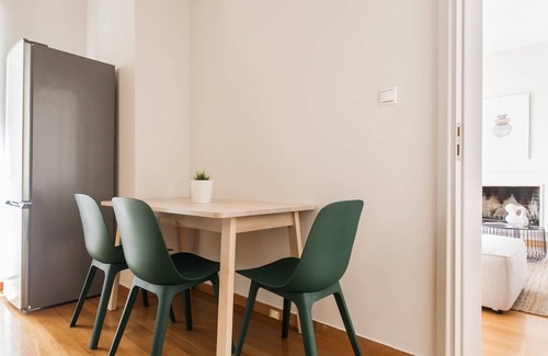 Agia Paraskevi Apartamento | Exquisite 2BR Apartment in Agia Paraskevi