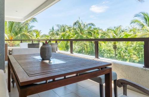 Granjas del Marqués Apartamento | Exquisite Acapulco Retreat in La Isla Residence