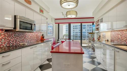 Sarasota Apartamento | Exquisite Gulf-Front Residence in Longboat Key