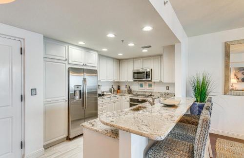 Pensacola Beach Apartamento | Exquisite Island Condo Resort Perks and Views!