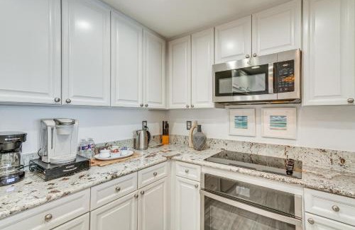 Pensacola Beach Apartamento | Exquisite Island Condo Resort Perks and Views!