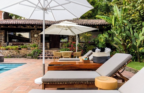 Santa María Pipioltepec Casa | Lujoso Rancho en Valle de Bravo rodeado de vegetación y belleza natural.