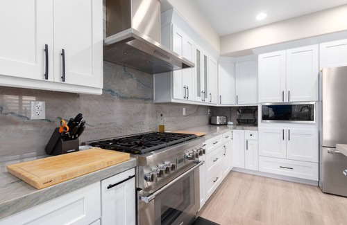 Murrieta Hot Springs Casa | Exquisite Murrietta Retreat 3 bedroom 3 1/2 bath Stunning Home in prime location