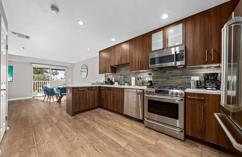 Ocean Park Apartamento | Exquisite Ocean View 2-Story Haven -Top Floor