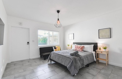 Northeast Miami Condominio | Exquisite Studio 15 min from the beach