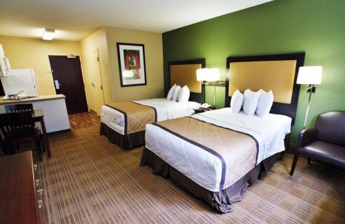 Red Bank - Tinton Falls Hotel | Extended Stay America 696