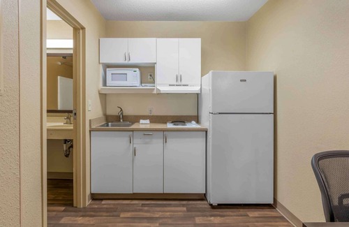 St. Matthews Hotel | Extended Stay America Suites Louisville Dutchman