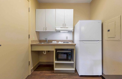 St. Matthews Hotel | Extended Stay America Suites Louisville Dutchman