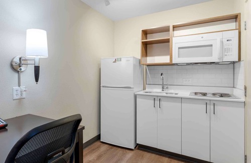 East San Mateo Hotel | Extended Stay America Suites San Francisco San Mateo SFO