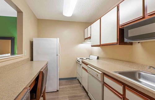 Westlake Hotel | Extended Stay America Suites Cleveland Westlake