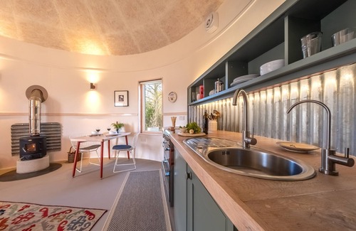 Parham Apartamento | Extraordinarily converted grain stores - The Silos